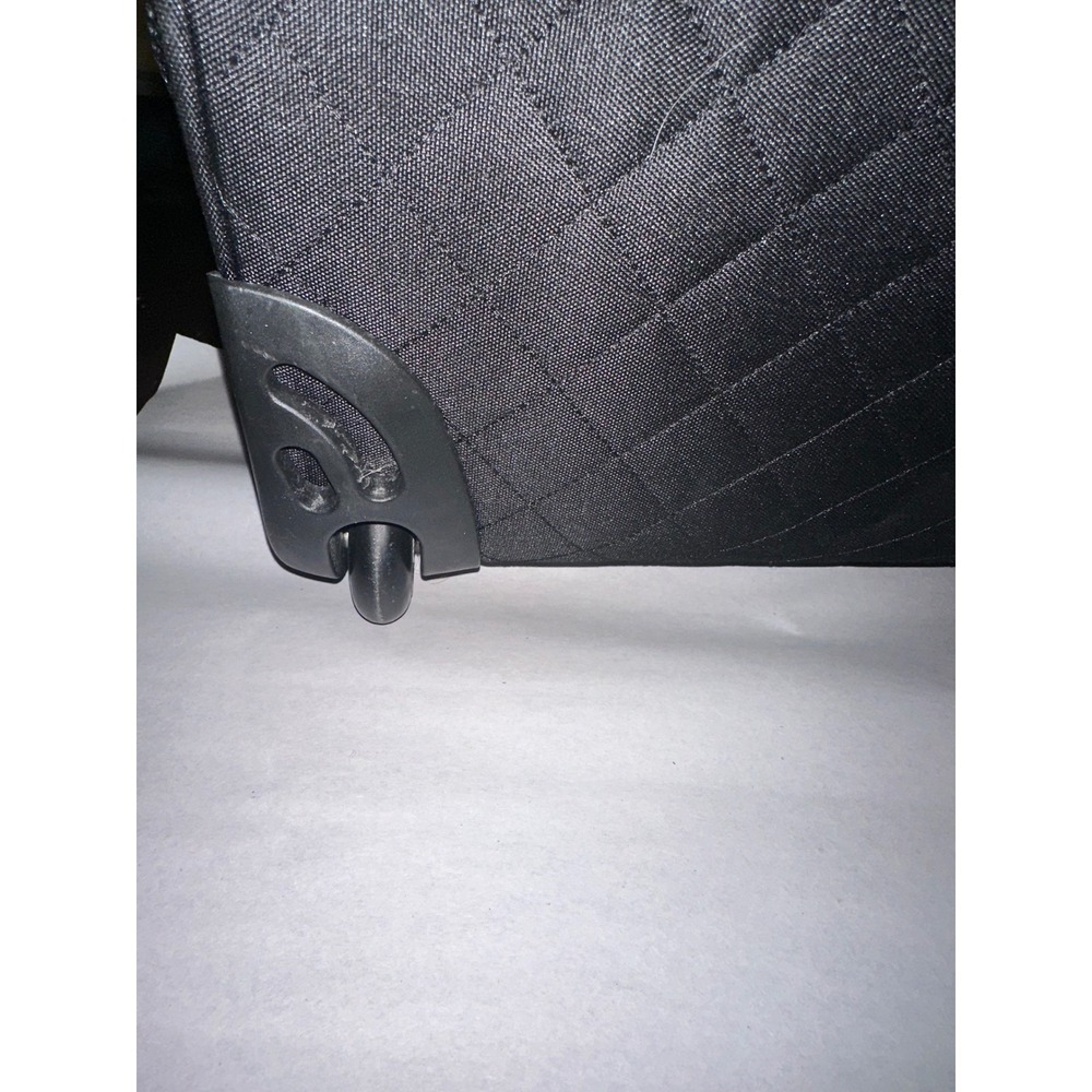 Delsey Quilted Rolling Carry On Bag Black Pink Legacy Travel Luggage - Picture 8 of 8